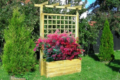 Klasyka w ogrodzie – drewniane dodatki: donice ogrodowe, palisady i wiele innych